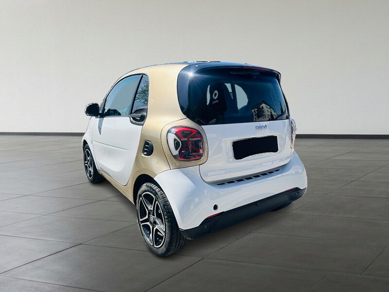 
								smart EQ fortwo pulse pieno									